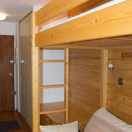 Apartment 2/3 Pers. Centre De Avec Jardinet, Parking Et Casier A Skis - Fr-1-266-222 *